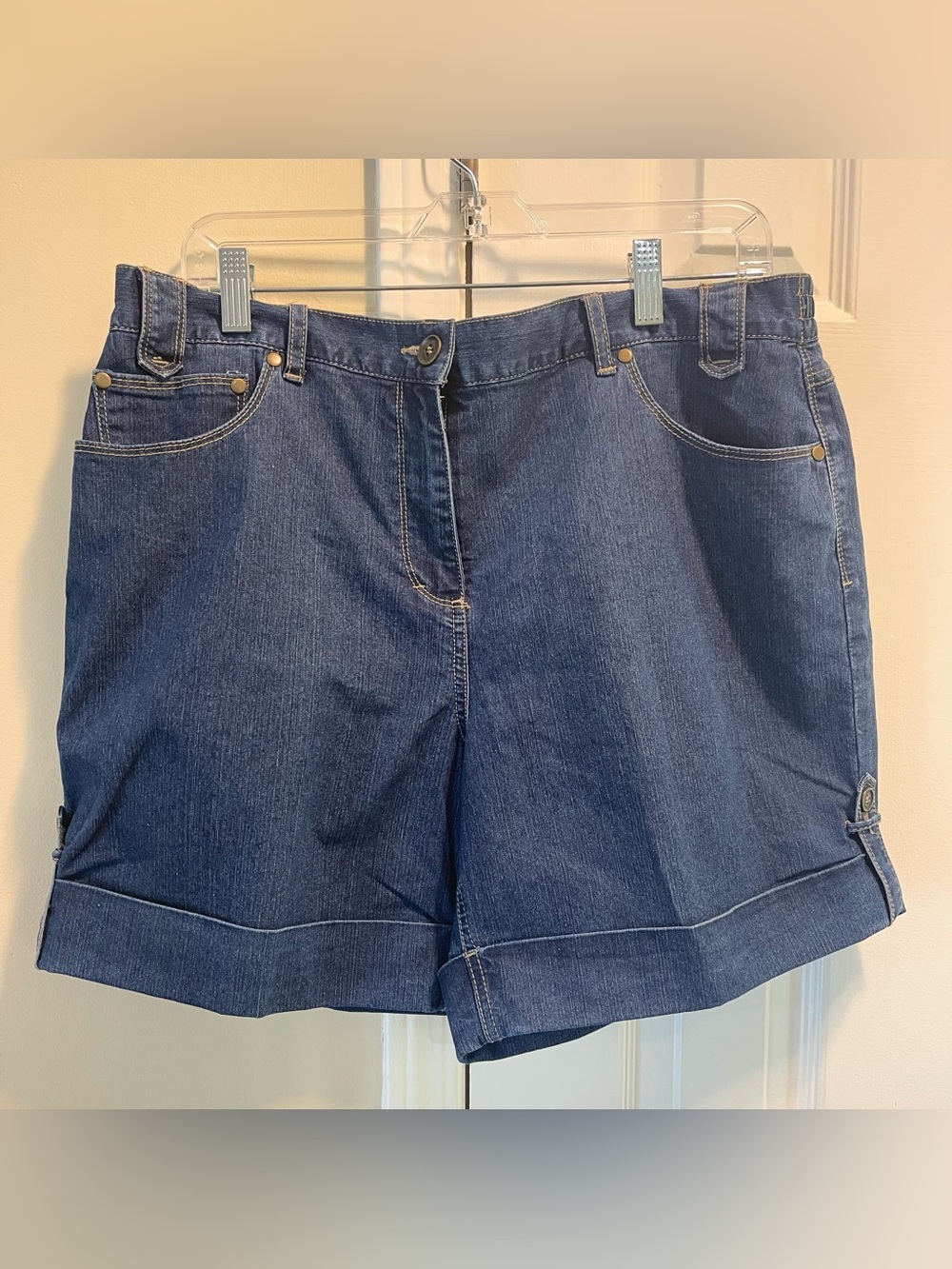 NWT Ruby Rd Petite Shore Thing Denim Cuffed Shorts Indigo 16P